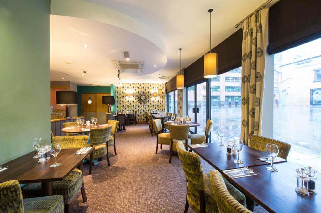 Premier Inn Liverpool City Centre - Moorfields Экстерьер фото