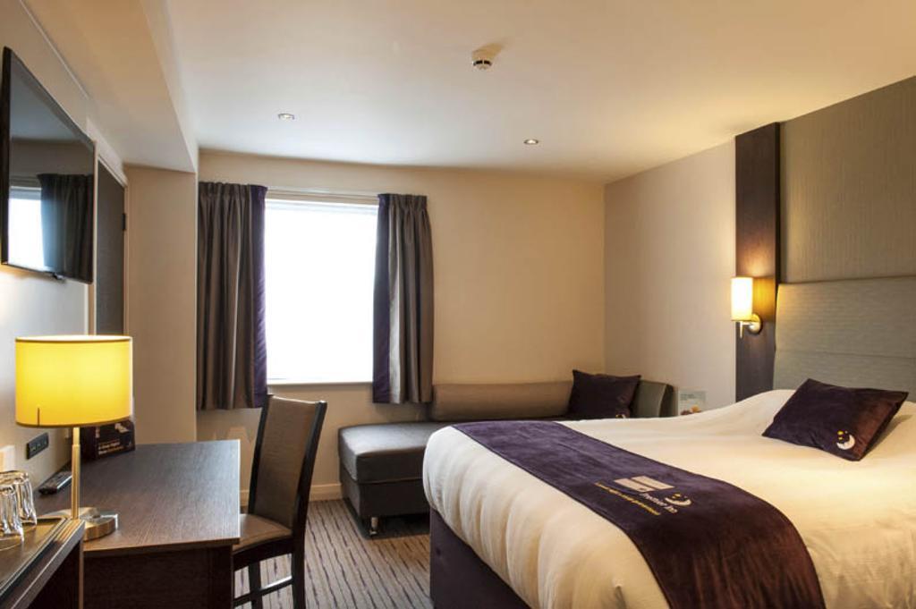 Premier Inn Liverpool City Centre - Moorfields Экстерьер фото