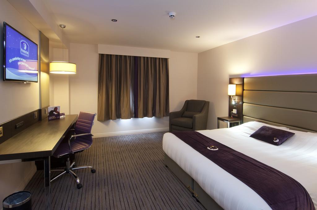 Premier Inn Liverpool City Centre - Moorfields Экстерьер фото