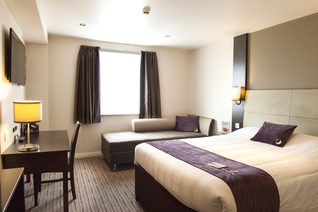 Premier Inn Liverpool City Centre - Moorfields Экстерьер фото