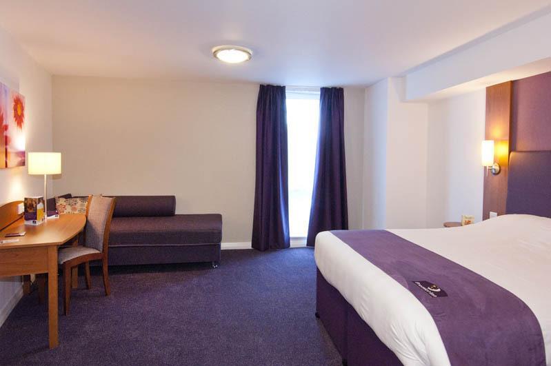 Premier Inn Liverpool City Centre - Moorfields Номер фото