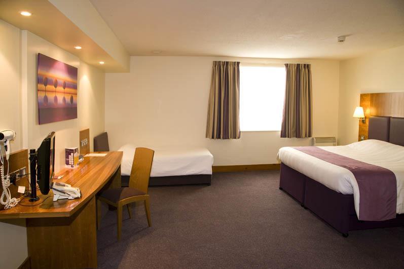 Premier Inn Liverpool City Centre - Moorfields Номер фото