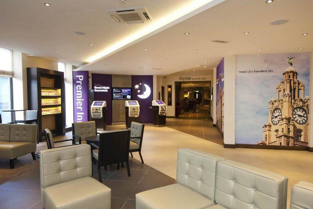 Premier Inn Liverpool City Centre - Moorfields Экстерьер фото